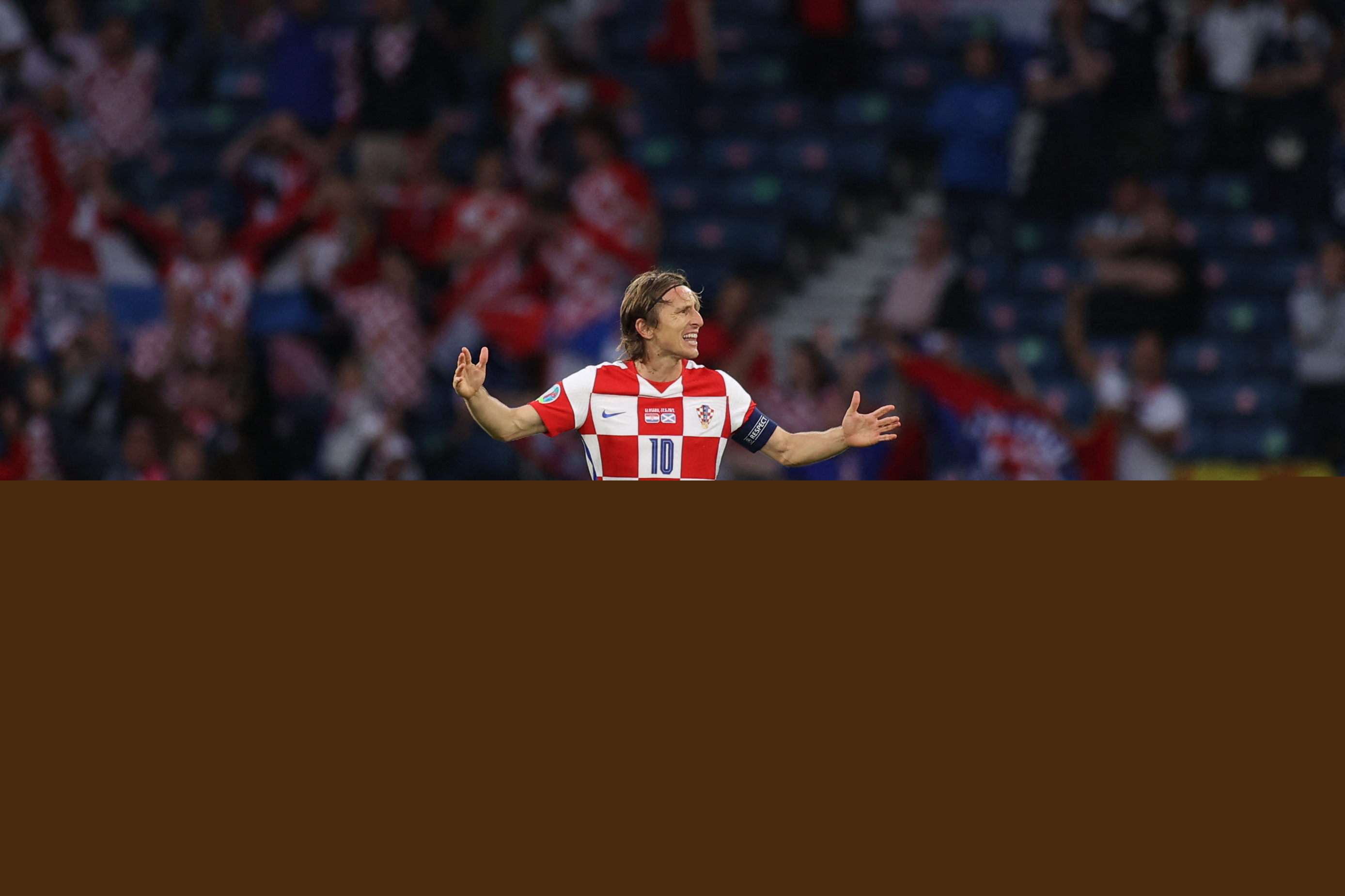 《使命召唤：战区手游》预告片公布 3月21日全球上线