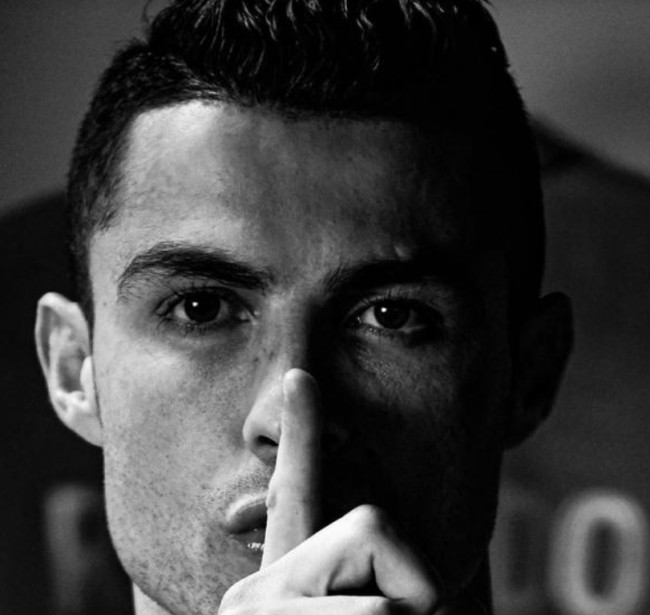 斯图加特vs法兰克福：努贝尔、昂达夫首发，堂安