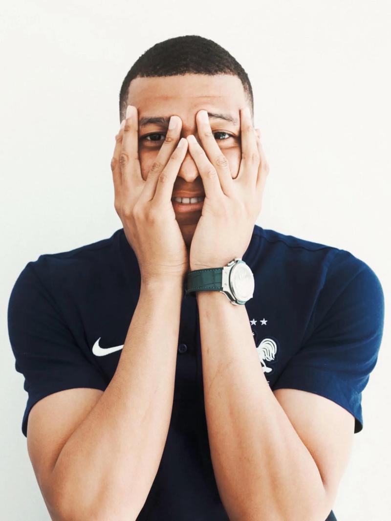 皇马2-1马竞，晋级西超杯决赛，维尼修斯与西蒙尼互喷